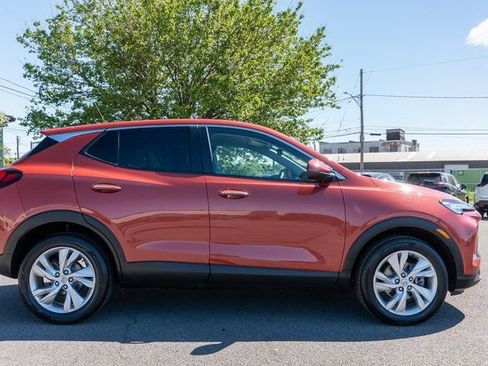 Used 2024 Buick Encore GX Preferred FWD image 5