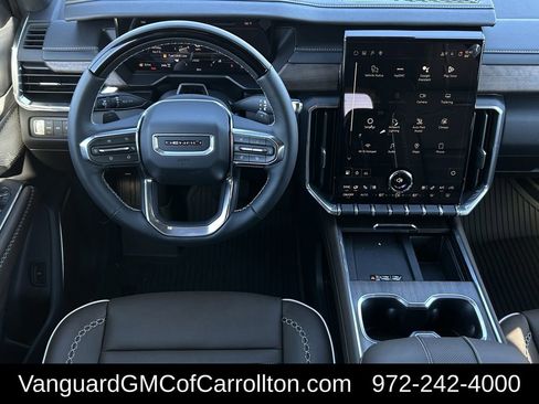 New 2026 GMC Acadia Denali Ultimate w/ LPO, Floor Liner Package AWD/4WD image 11