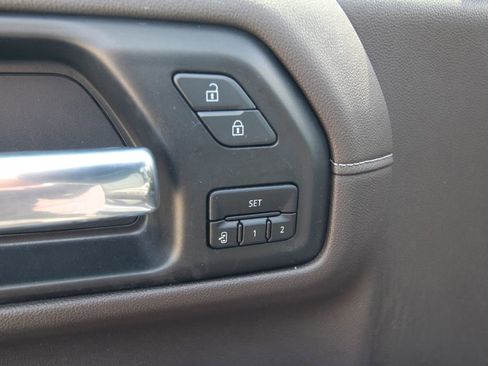 Used 2021 Chevrolet Silverado 1500 LTZ image 36