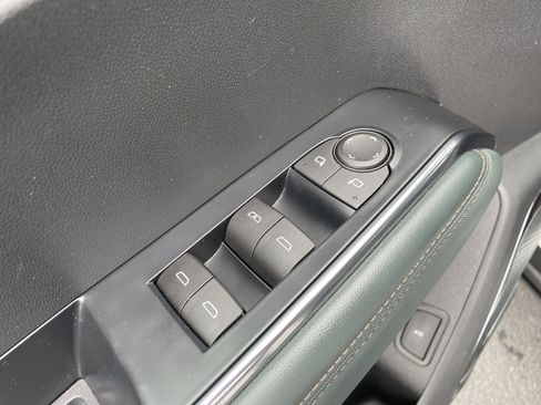 Used 2024 GMC Acadia AT4 w/ Super Cruise Package AWD/4WD image 22