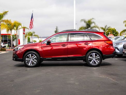 Used 2018 Subaru Outback 2.5i Limited AWD/4WD image 6