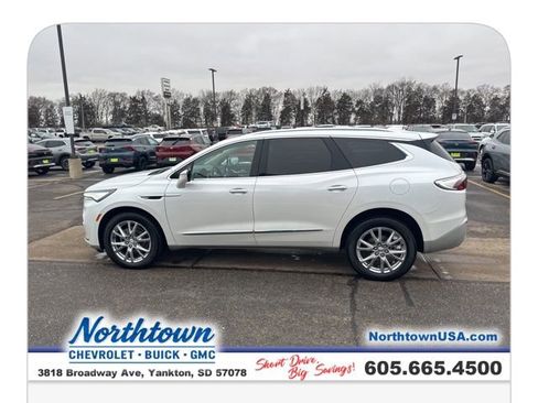 Used 2023 Buick Enclave Essence w/ Experience Buick Package image 36