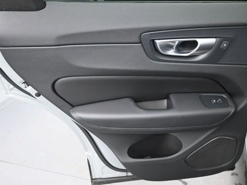 Used 2024 Volvo XC60 B5 Plus AWD/4WD image 20