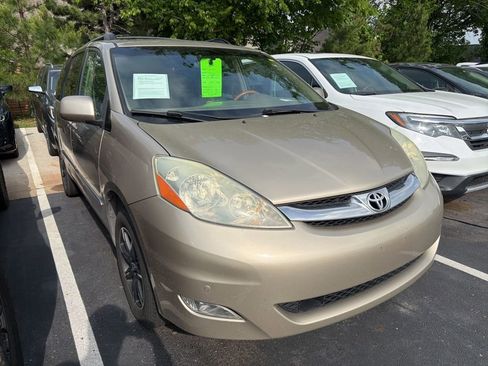 Used 2006 Toyota Sienna XLE Limited AWD/4WD image 2