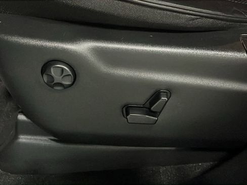 Used 2020 Jeep Grand Cherokee High Altitude AWD/4WD image 22