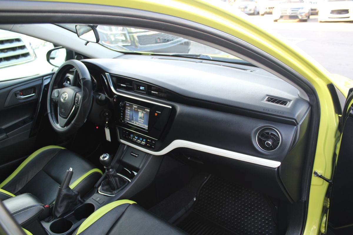 Used 2017 Toyota Corolla iM w/ All-Weather Mat Package FWD image 20
