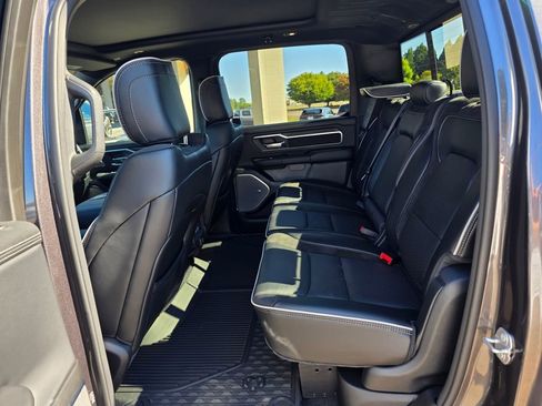 New 2026 RAM 1500 Laramie AWD/4WD image 9