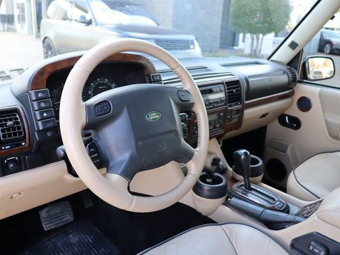 Used 2004 Land Rover Discovery SE image 15