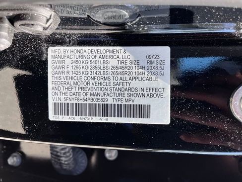 Used 2023 Honda Passport EX-L image 12