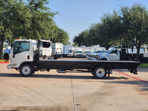 New 2024 Chevrolet Low Cab Forward image 11