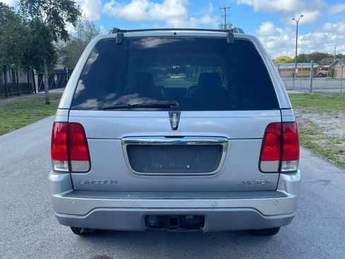 Used 2003 Lincoln Aviator AWD image 10
