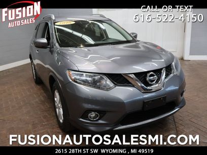 Used 2016 Nissan Rogue SV