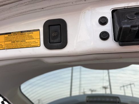 Used 2014 Toyota Venza XLE image 12