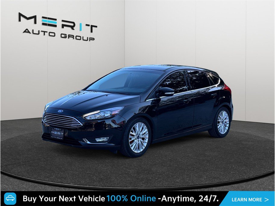 Used 2015 Ford Focus Titanium w/ Titanium Cold Weather Package FWD image 4