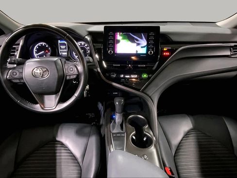 Used 2024 Toyota Camry SE FWD image 16