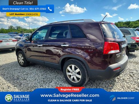 Used 2012 Kia Sorento LX w/ Convenience Pkg FWD image 3