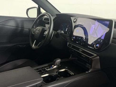 Used 2025 Lexus RX 350 Premium FWD image 16