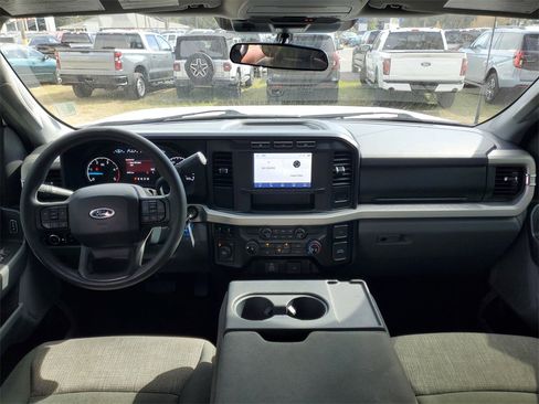 Used 2024 Ford F350 XLT image 23