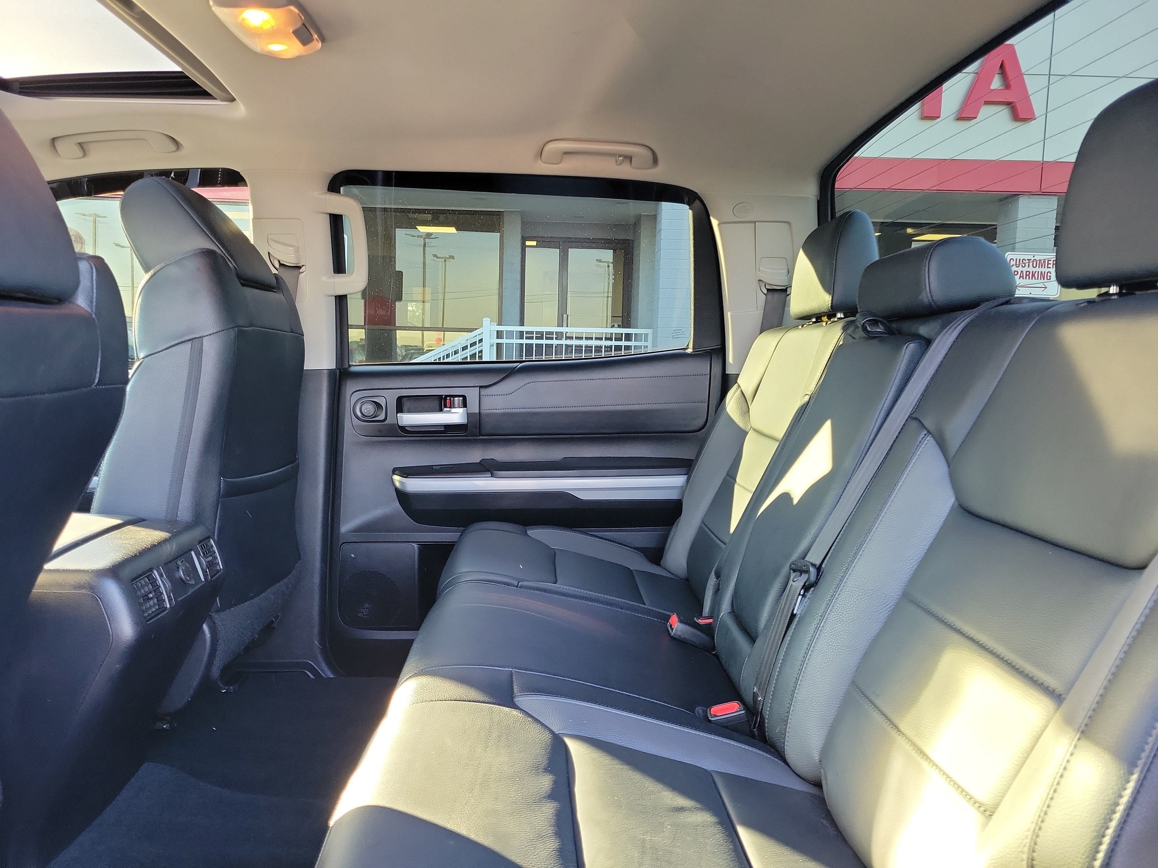 Used 2021 Toyota Tundra Limited w/ Limited Premium Package AWD/4WD image 11