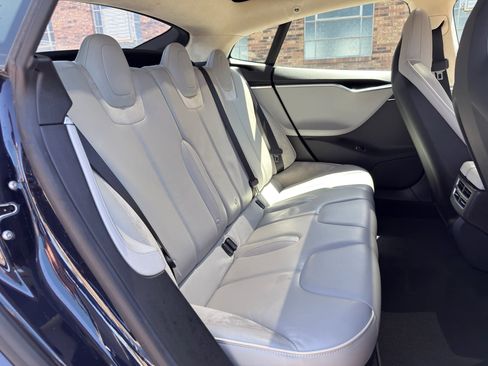 Used 2013 Tesla Model S Performance RWD image 20