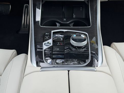 New 2026 BMW X5 xDrive40i w/ Executive Package image 22