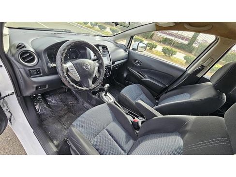 Used 2017 Nissan Versa Note SV image 10