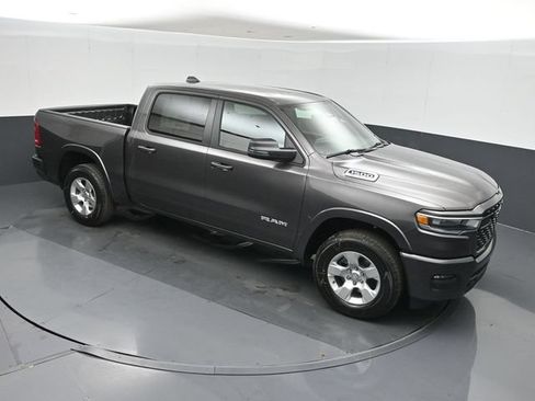 New 2026 RAM 1500 4x4 Crew Cab image 28