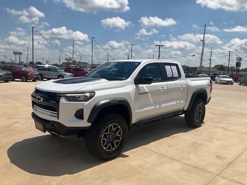 Used 2024 Chevrolet Colorado ZR2 w/ Technology Package image 38