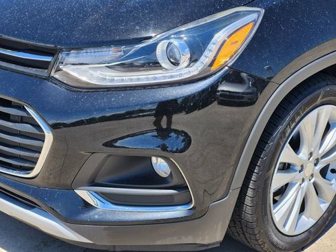 Used 2017 Chevrolet Trax Premier w/ Driver Confidence II Package FWD image 8