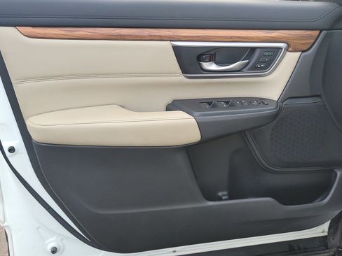 Used 2017 Honda CR-V EX-L image 13