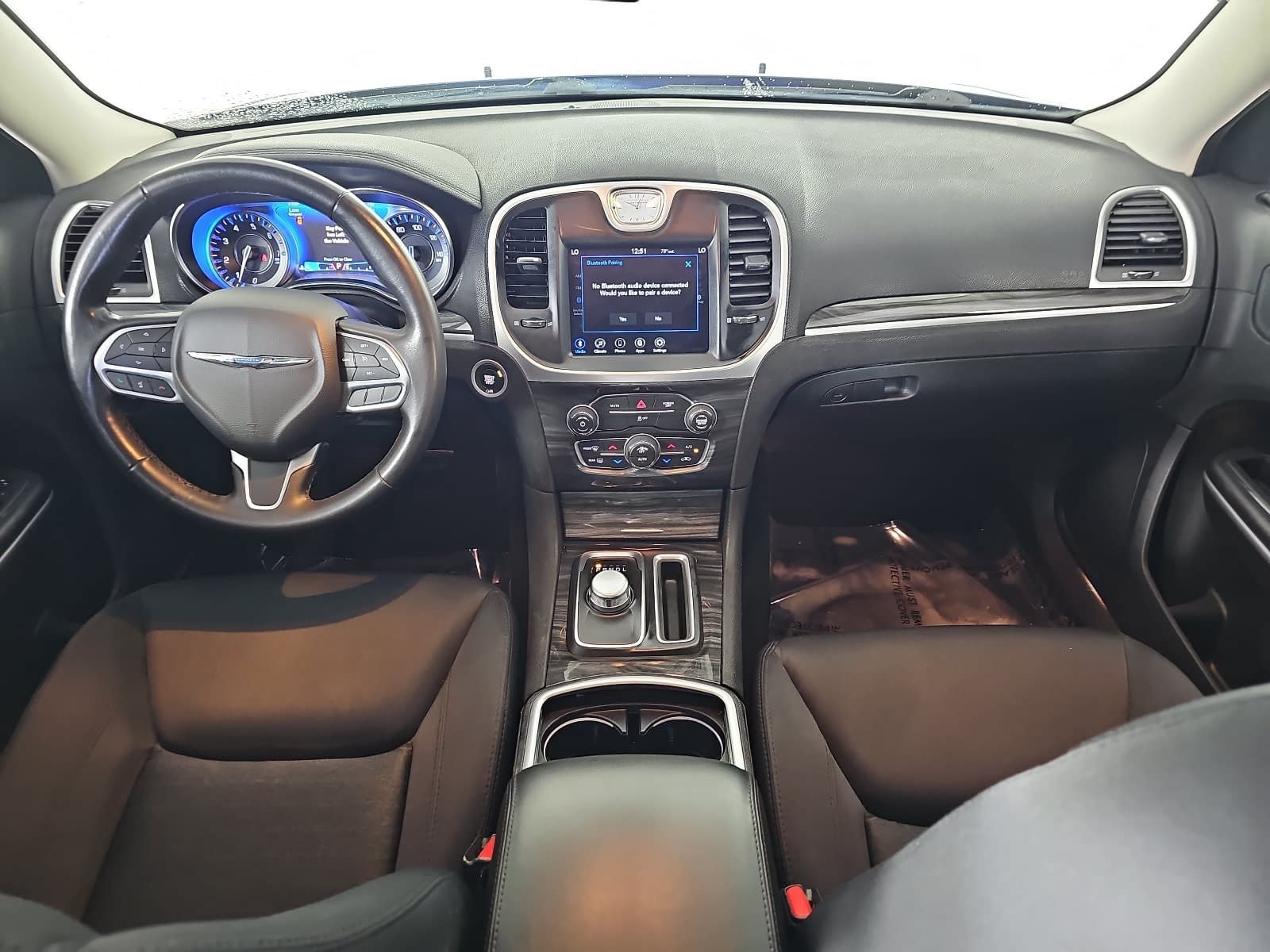 Used 2021 Chrysler 300 Touring w/ Sport Appearance Package RWD image 11