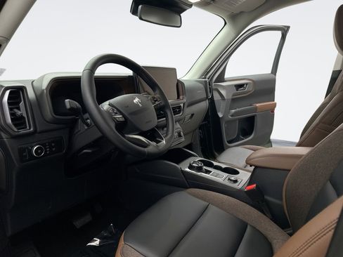 Used 2025 Ford Bronco Sport Outer Banks w/ Outer Banks Tech Package+ AWD/4WD image 10