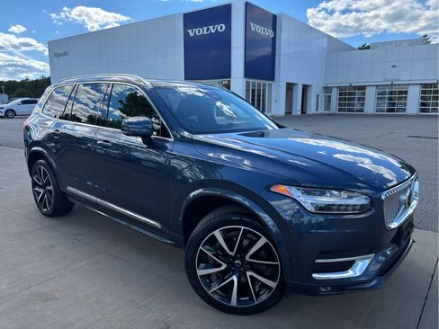 Used 2023 Volvo XC90 B5 Plus w/ Protection Package Premier AWD/4WD image 2