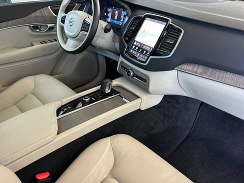 Used 2023 Volvo XC90 B6 Plus w/ Protection Package Premier AWD/4WD image 18