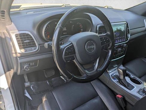 Used 2019 Jeep Grand Cherokee Limited AWD/4WD image 10