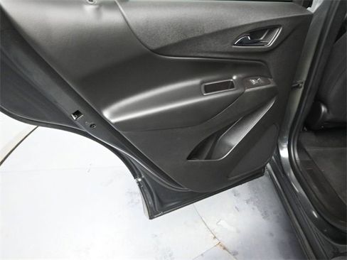 Used 2018 Chevrolet Equinox LT w/ Sun & Infotainment Package image 27