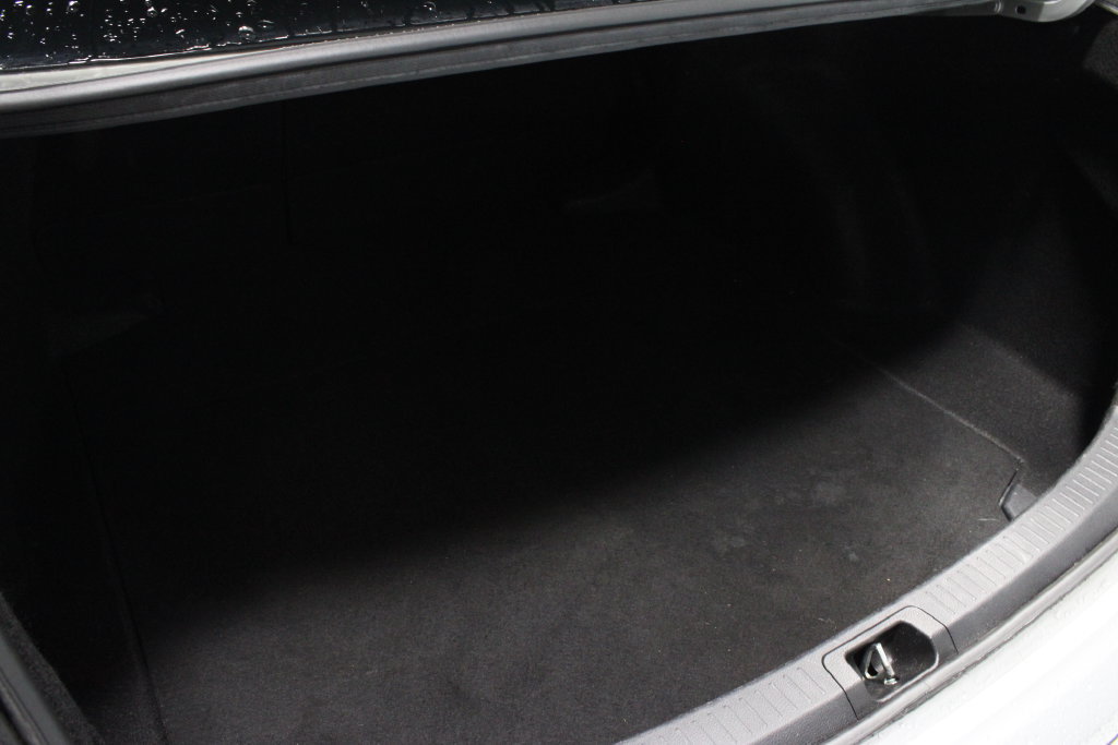 Used 2024 Toyota Corolla LE FWD image 18