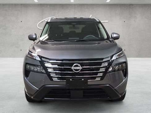 Used 2024 Nissan Rogue SV w/ SV Premium Package FWD image 18