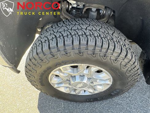 Used 2020 Chevrolet Silverado 2500 LT w/ Convenience Package image 16