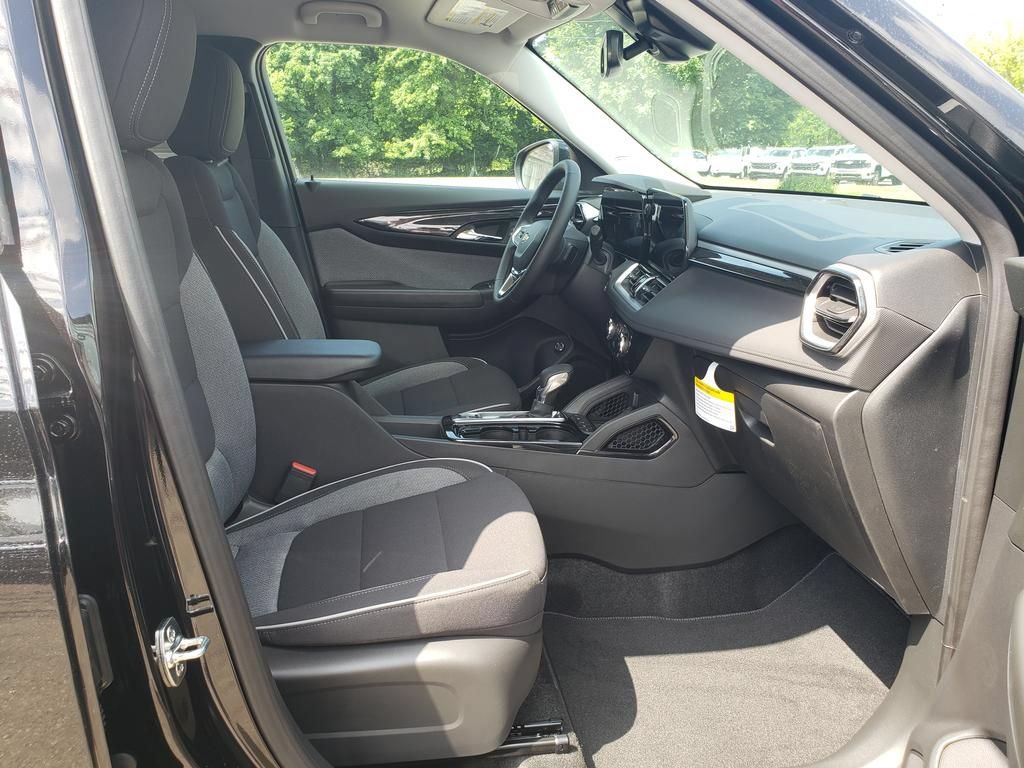 New 2026 Chevrolet TrailBlazer LT w/ Convenience Package AWD/4WD image 21