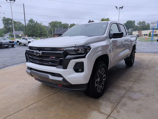 Used 2026 Chevrolet Colorado Z71 w/ Technology Package AWD/4WD image 5