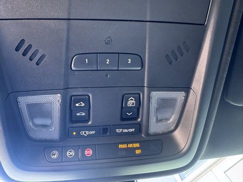 Used 2017 Cadillac XT5 Luxury w/ Driver Awareness Package image 27