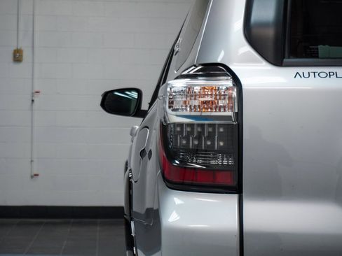 Used 2022 Toyota 4Runner TRD Off-Road image 14