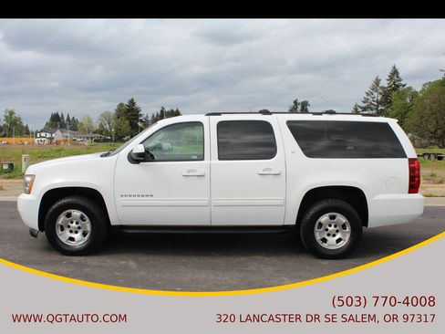 Used 2011 Chevrolet Suburban LT AWD/4WD image 2