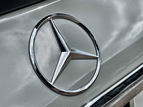 New 2026 Mercedes-Benz GLS 450 4MATIC image 16