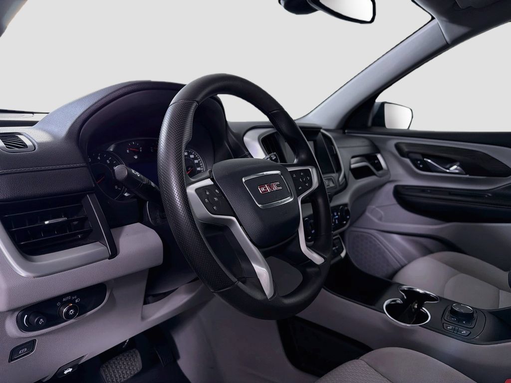 Used 2023 GMC Terrain SLE w/ Driver Convenience Package FWD image 10