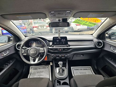 Used 2023 Kia Forte LXS image 12