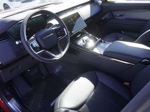 New 2025 Land Rover Range Rover Sport SE image 18