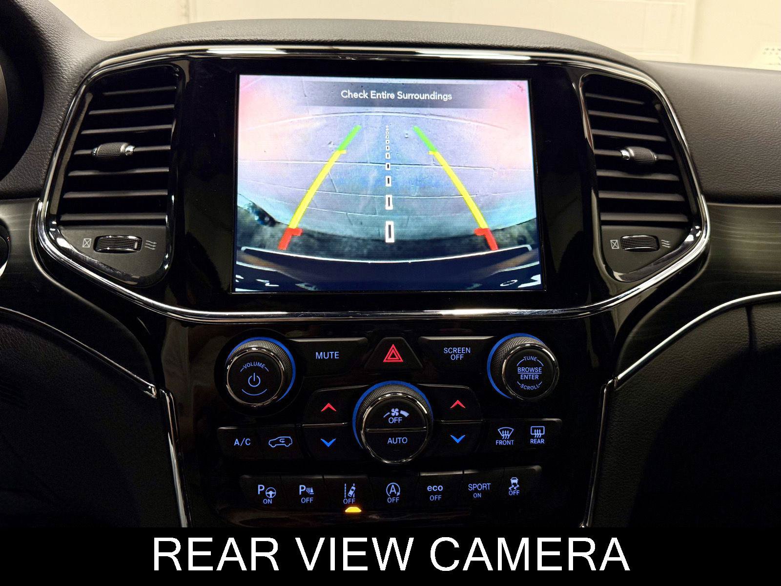 Used 2021 Jeep Grand Cherokee Limited AWD/4WD image 36