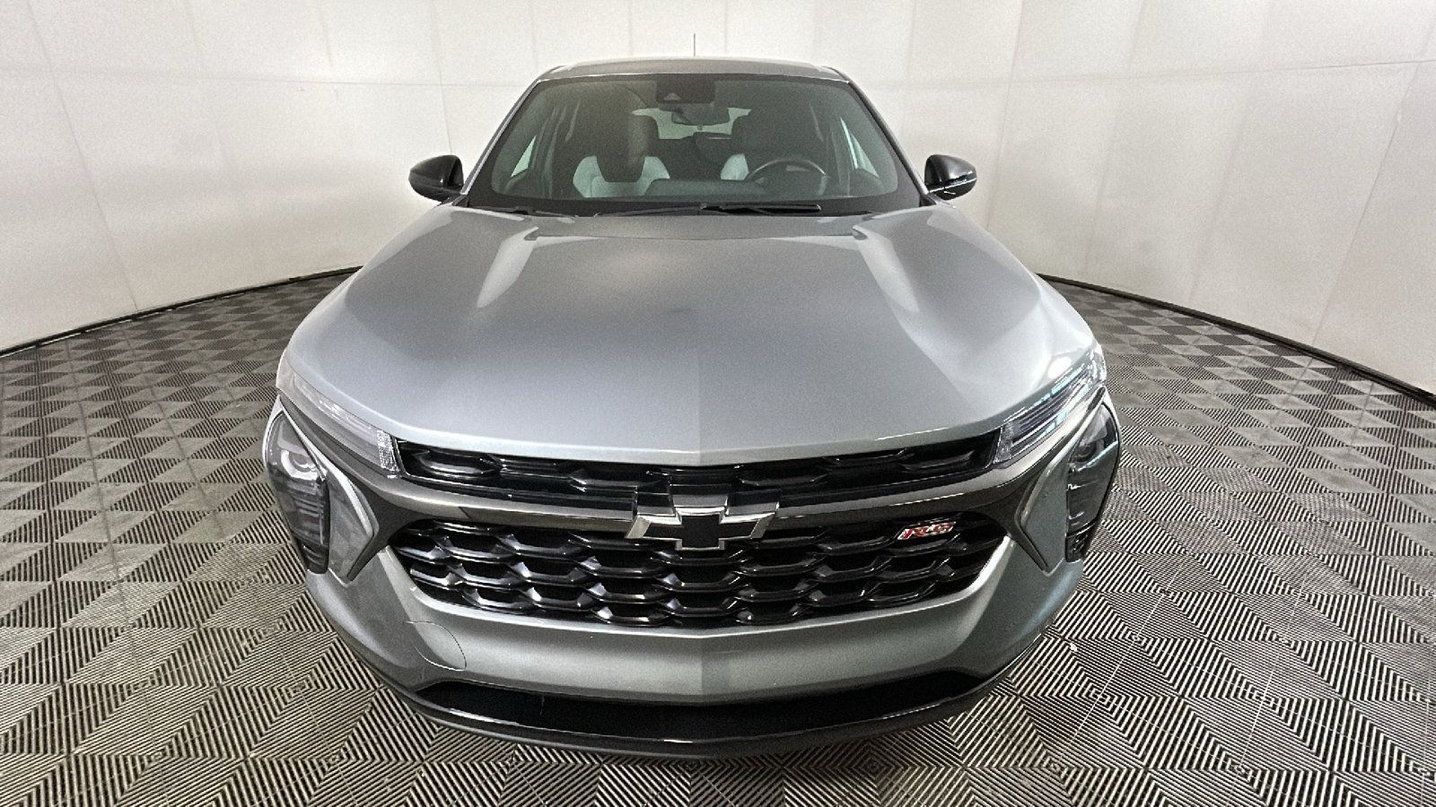 Used 2024 Chevrolet Trax RS w/ Driver Confidence Package FWD image 9